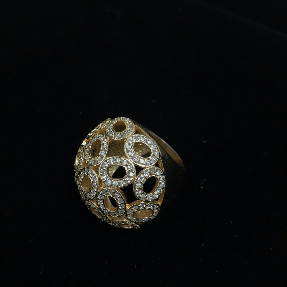 Large Ring - Picture 4 of 5